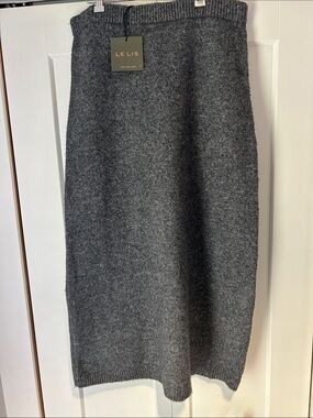 Le Lis Charcoal Ribbed Knit Midi Skirt Size Large NWTs